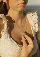 Load image into Gallery viewer, Crystal Perfume Necklace