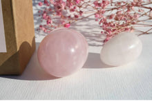 Load image into Gallery viewer, Rose Quartz Fem Gem/Yoni Egg