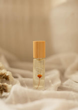 Load image into Gallery viewer, Temple Botanical Perfume
